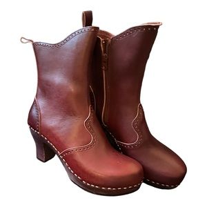 Swedish Hasbeens Victorian clogs | 8 , 39